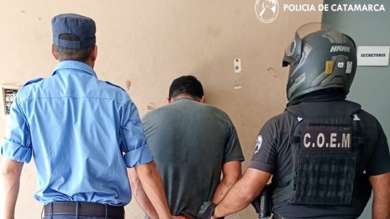 Agredió a su pareja con una pala