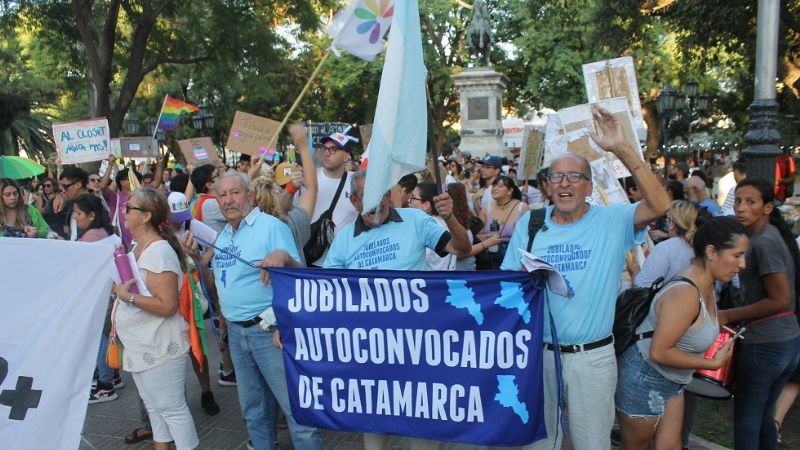 Catamarca marchó contra el discurso homofóbico y las políticas de Milei
