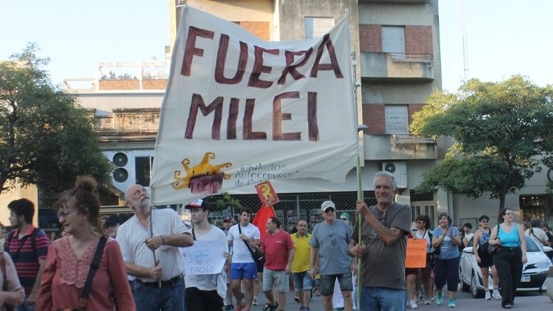 Catamarca marchó contra el discurso homofóbico y las políticas de Milei