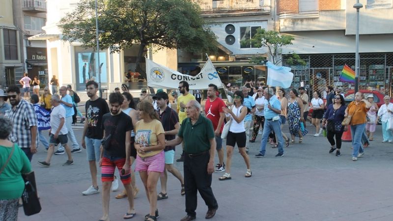 Catamarca marchó contra el discurso homofóbico y las políticas de Milei