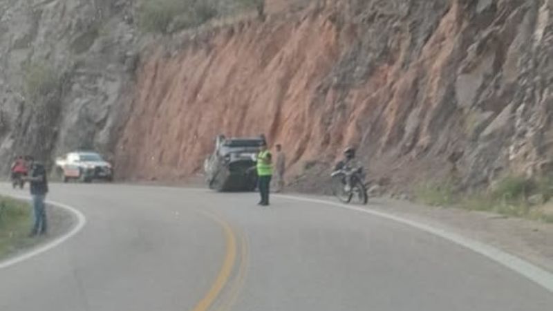 Volcó un auto en la Quebrada de Belén
