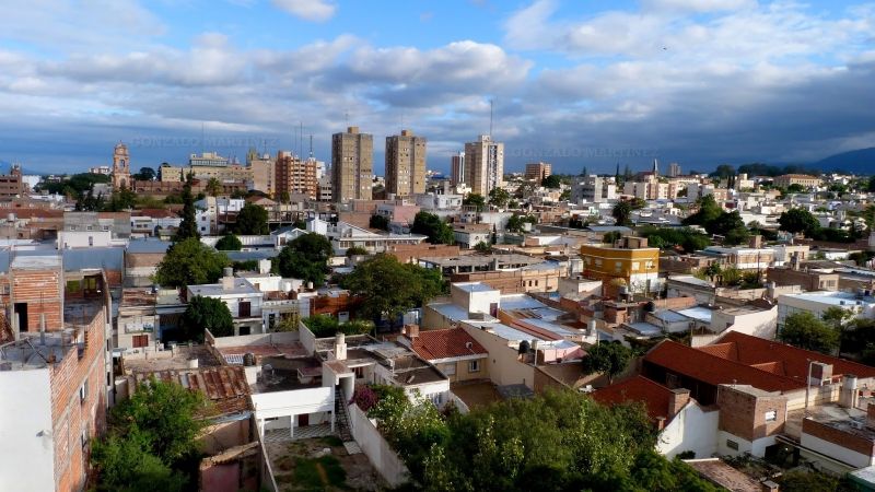 Intentó explotar una garrafa para atentar contra su vida y la de su familia