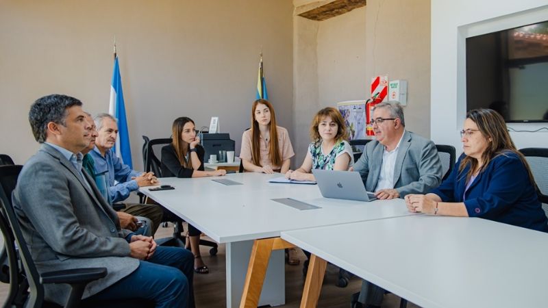 Provincia dará un aumento salarial del 12%