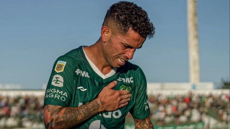 En su primer éxito, Sarmiento dejó sin invicto a Riestra