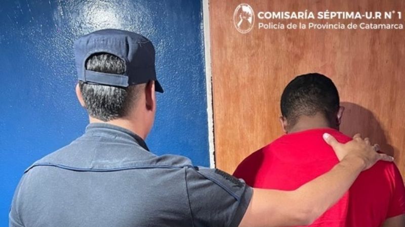 Agredió a un policía y fue aprehendido en El Alto Fariñango