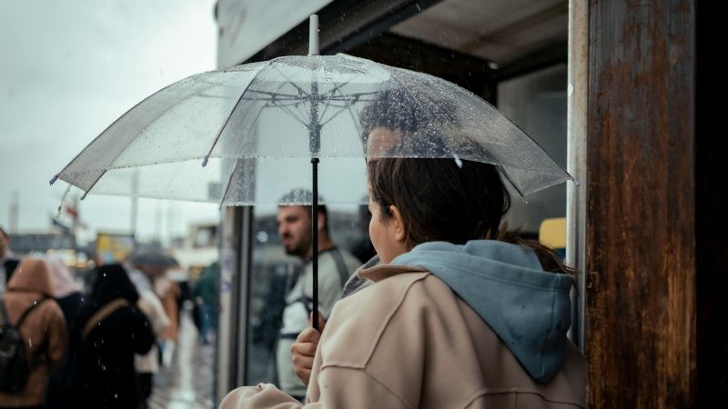 ¡No olviden el paraguas! Tormentas fuertes y alta probabilidad de lluvias este martes