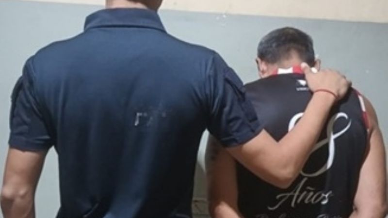 Amenazó de muerte a su pareja