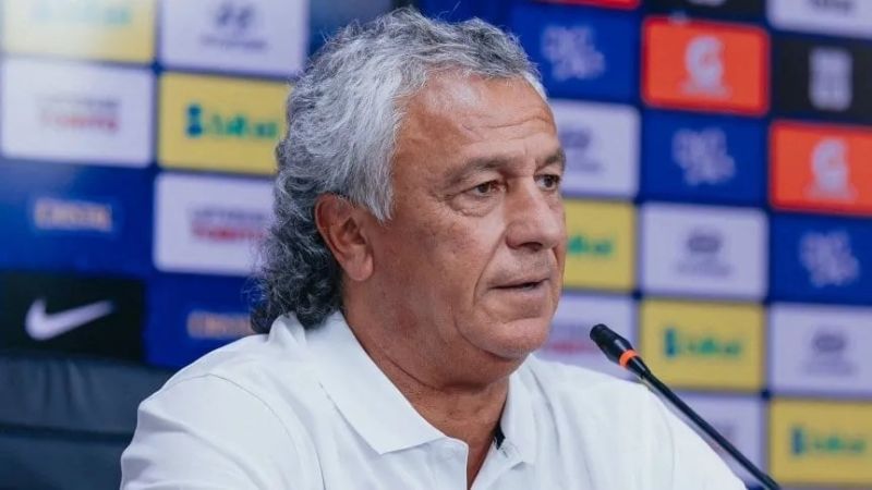 Gorosito insiste con el tema arbitral