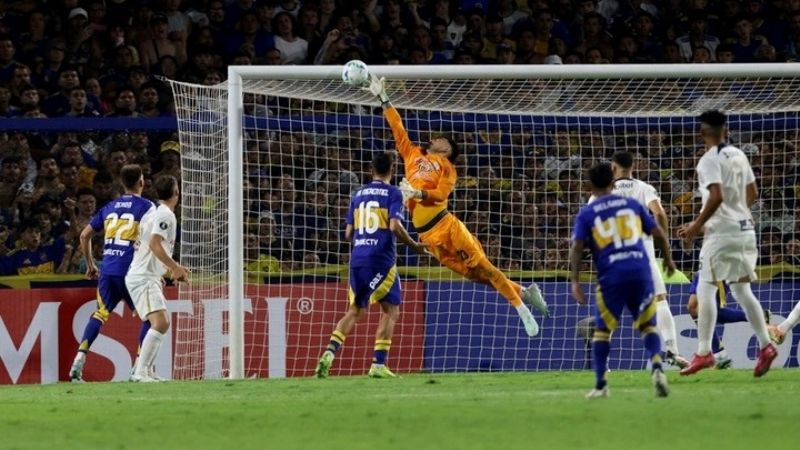Boca en el abismo; se quedó sin nada
