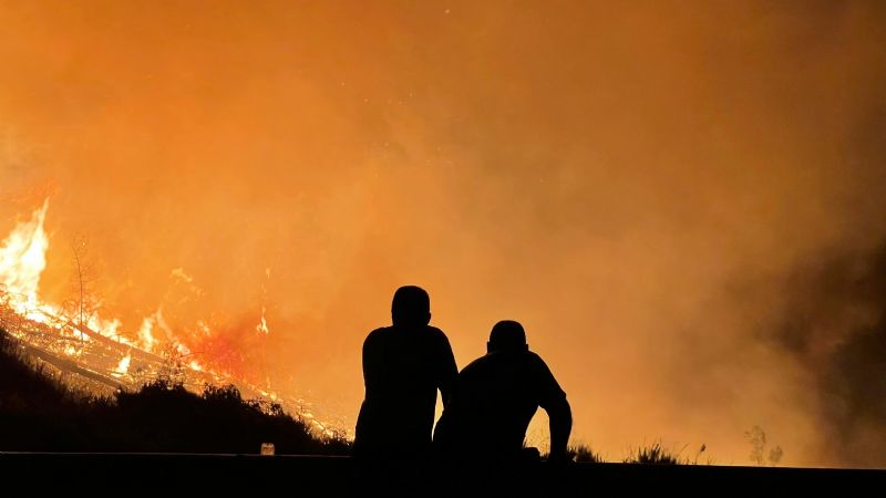 Catástrofe en el Bolsón: 3 mil hectáreas consumidas y un incendio que desgarra la Patagonia