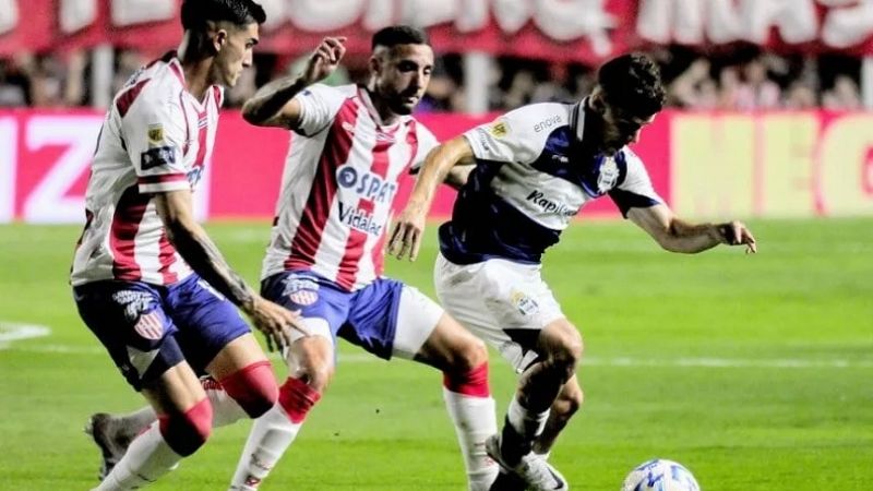 Ante Gimnasia, Unión logró el primer triunfo