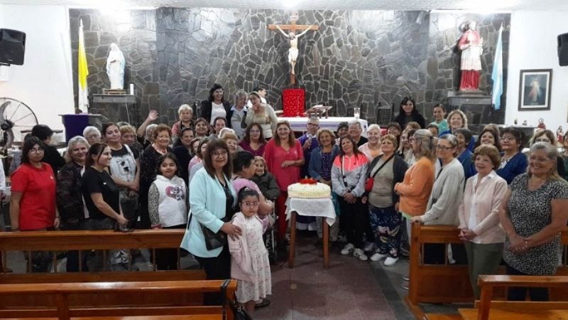 Festejo por el Día de la Mujer en la capilla San Ramón Nonato