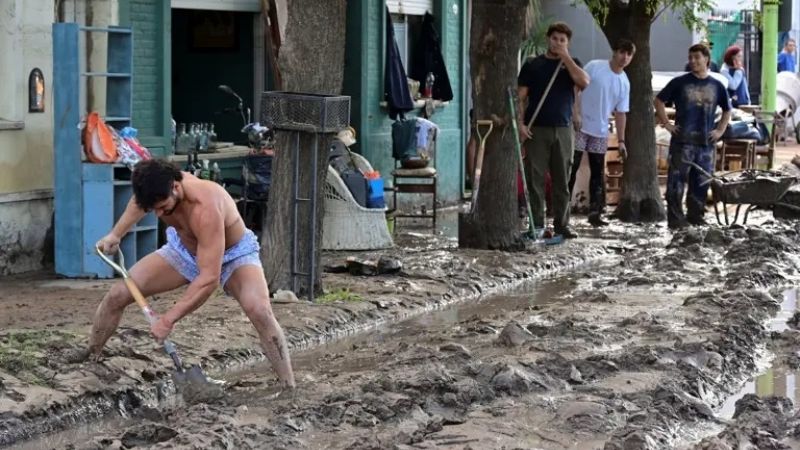 Argentina busca a dos niñas desaparecidas tras un temporal de Bahía Blanca