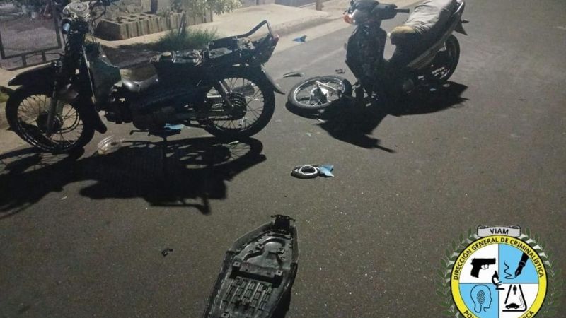Dos personas heridas al chocar en la avenida Coronel Felipe Varela