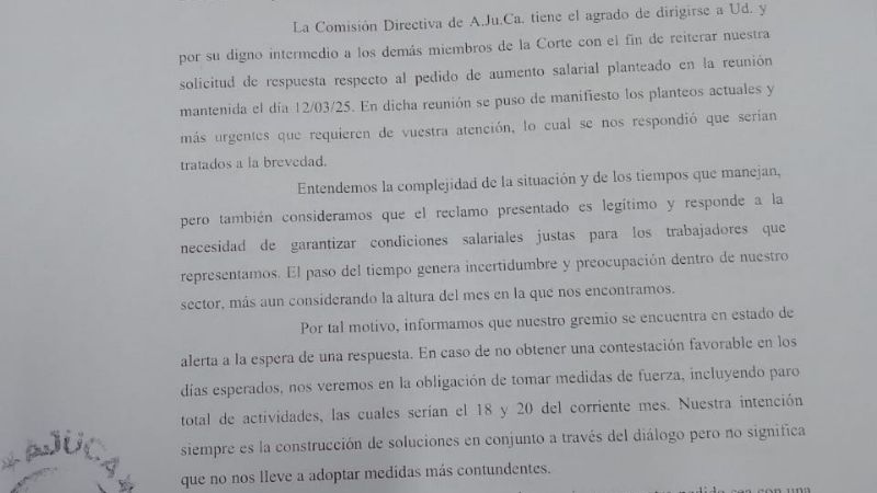 Escasa actividad en la justicia por el paro de los trabajadores