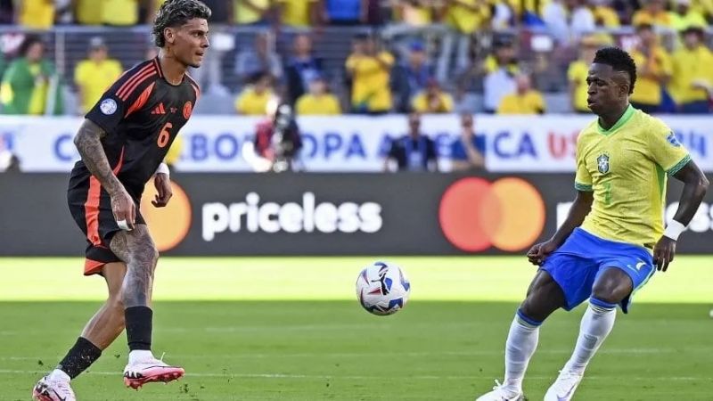 Tres partidos abren la fecha 13 de las Eliminatorias