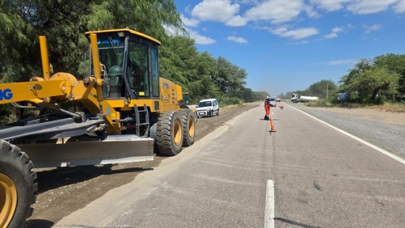 Vialidad Nacional reconstruye banquinas