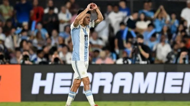 El golazo de Almada enloqueció a Dibu Martínez