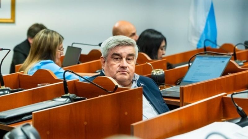 Acuña instó a Jalil a enfocarse en el presente y dejar de mirar al pasado