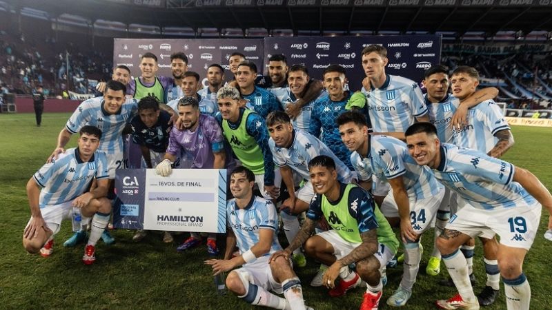 Racing venció 2-0 a Santamarina y avanzó a 16vos.