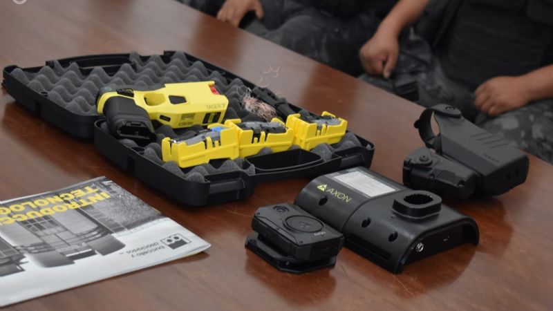 La policía de Catamarca se capacita para usar armas de descargas eléctricas