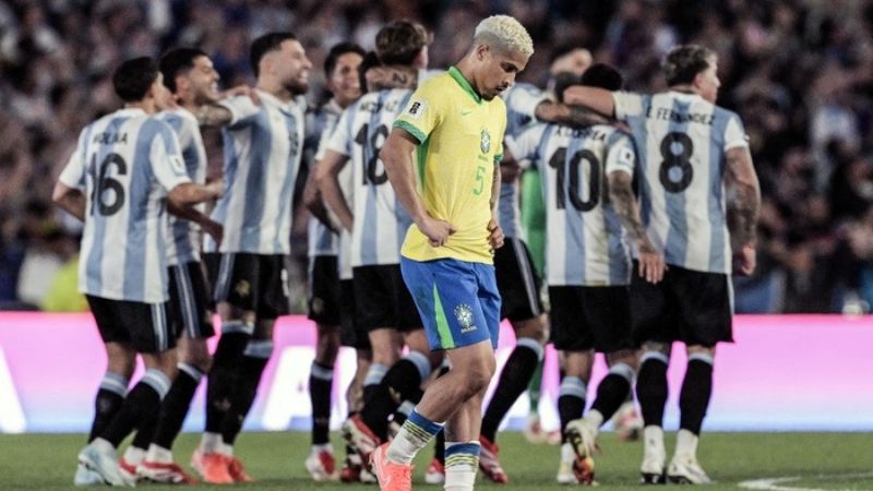 “Vergüenza” y “paliza” definieron diarios de Brasil