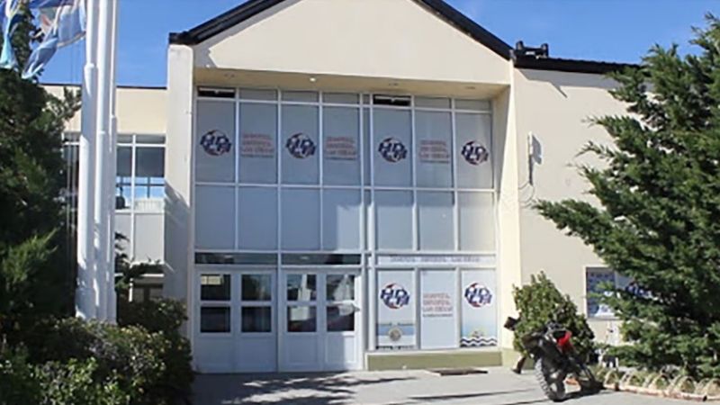 Les dijeron que su bebé había muerto y sus abuelas comprobaron que respiraba