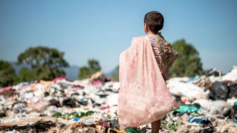 Casi 6 de cada 10 niños son pobres en la Argentina y el 30% no come regularmente