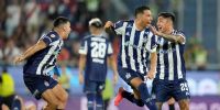 HISTÓRICO. Talleres en su hora más gloriosa, en el momento menos pensado: Campeón de la Supercopa Internacional.
