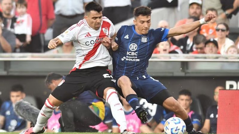 River y Talleres disputan la Supercopa Internacional