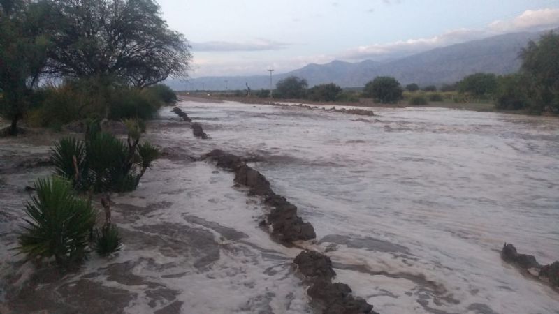 Corte total de la Ruta 40 en Santa María
