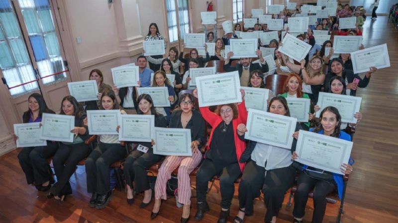 160 diplomados de la Facultad de Ciencias Exactas y Naturales