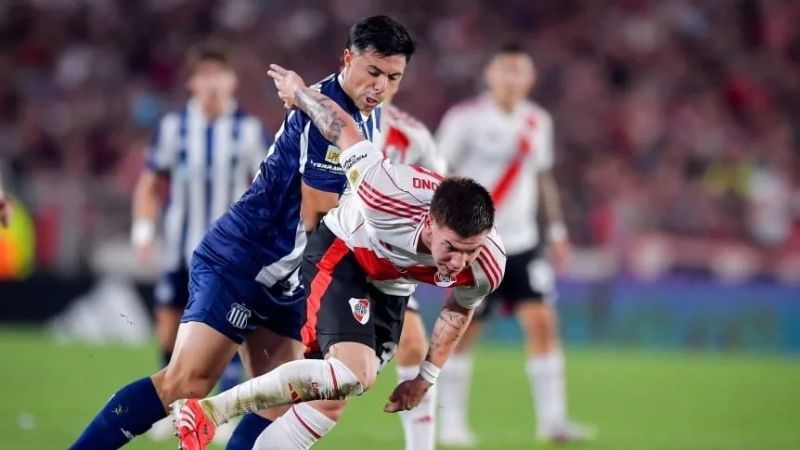 Mastantuono solo no le alcanza a River