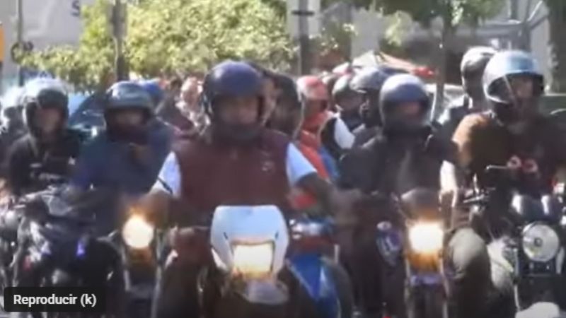 Masiva protesta de los trabajadores de UBER