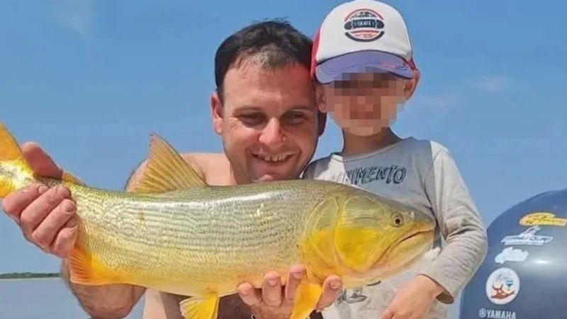 Hallaron sin vida al hijo del pescador desaparecido y continúa la búsqueda del padre