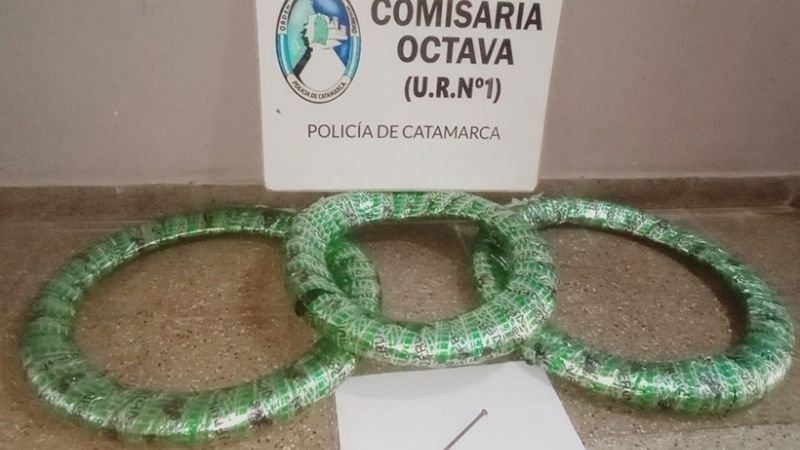 Policías recuperaron cubiertas robadas