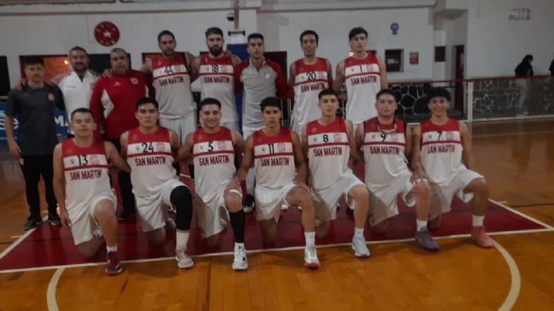 Red Star ganó y sigue vivo en el torneo