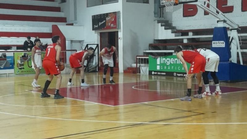 Red Star ganó y sigue vivo en el torneo