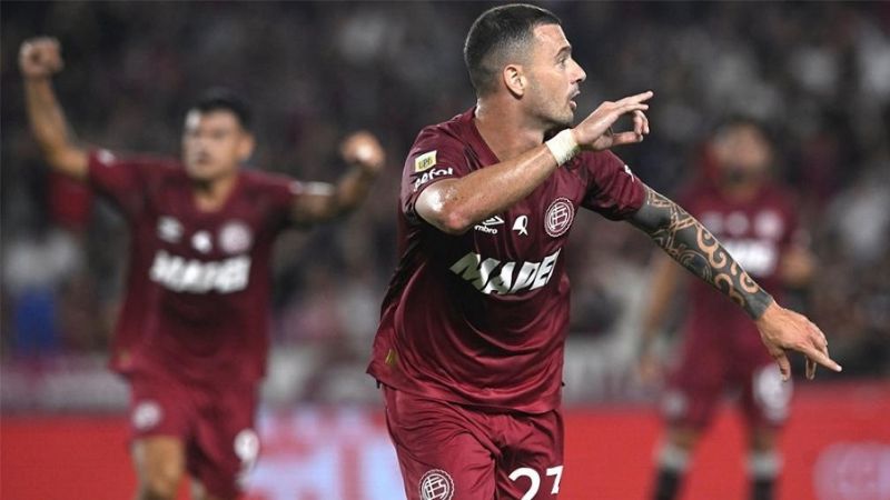 Lanús con Puerto Cabello, en Venezuela