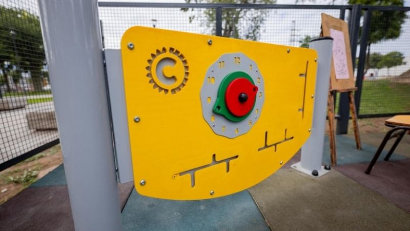 La Plaza Jorge Bermúdez ahora cuenta con juegos para niños con TEA