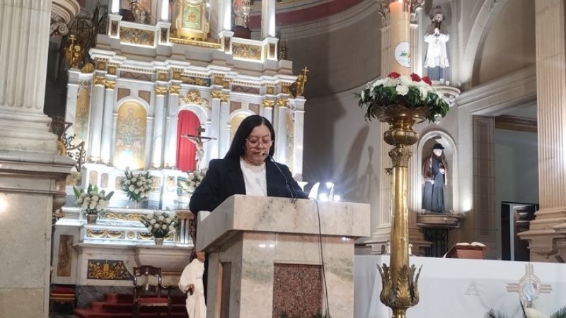 Homenaje de los educadores a la Virgen del Valle