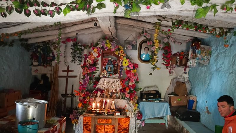 Agradecen a María y Pilar del Buey Muerto, Sta. María