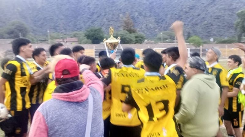 Peñarol de Medanitos campeón Provincial 2025