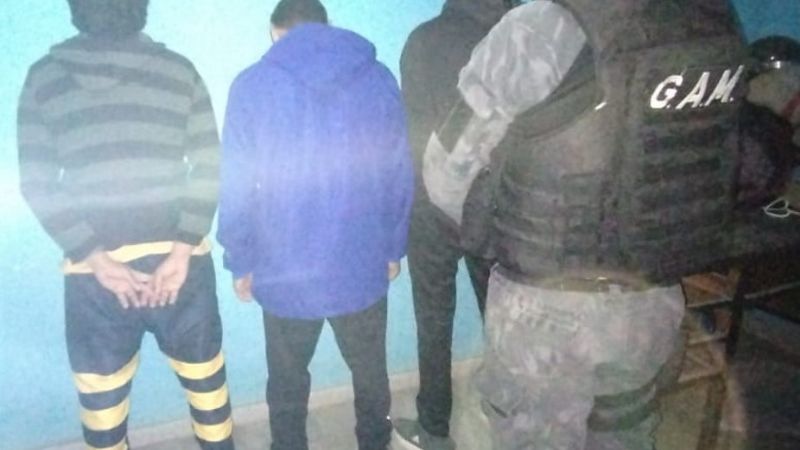 Informe policial con arrestos