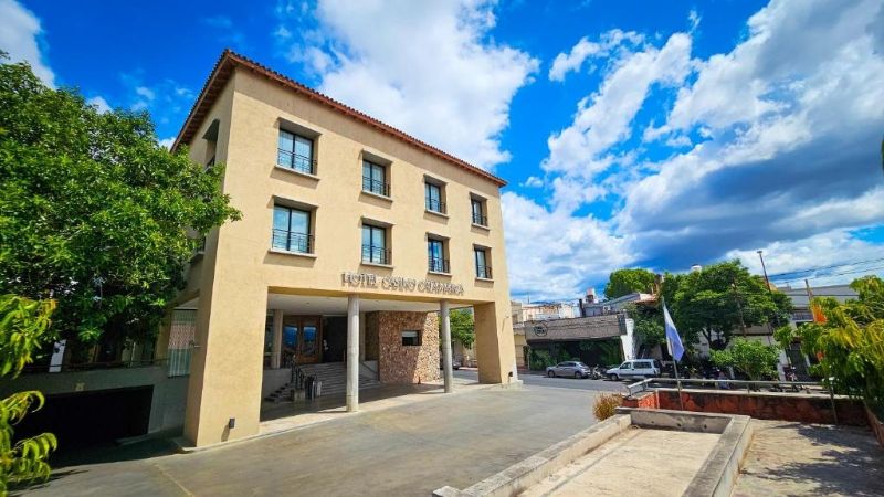 Trabajadores del Hotel Casino reclaman sueldos adeudados por más de $200 millones