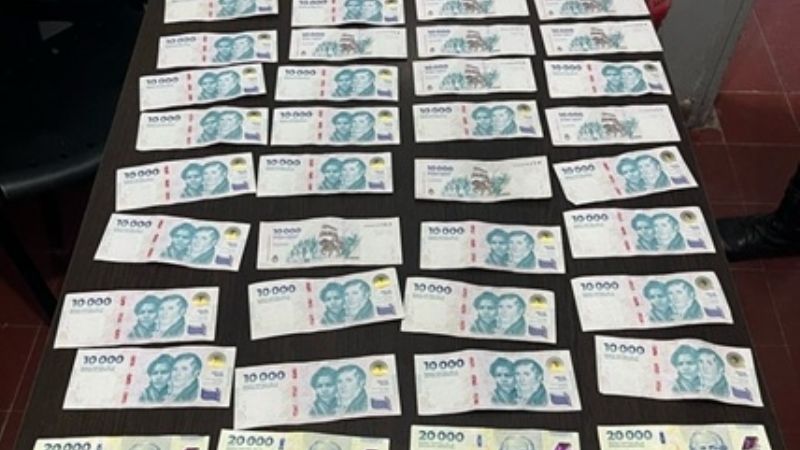 Detienen a un hombre con más de $600.000