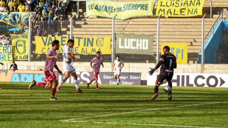 Central avanzó a 16vos. y se cruzará con Unión