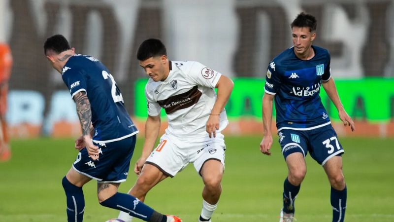 Racing con Platense en una llave de opuestos