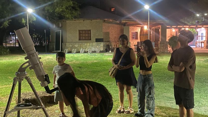 Este lunes habrá Noche de Flower Moon en Casa de la Puna