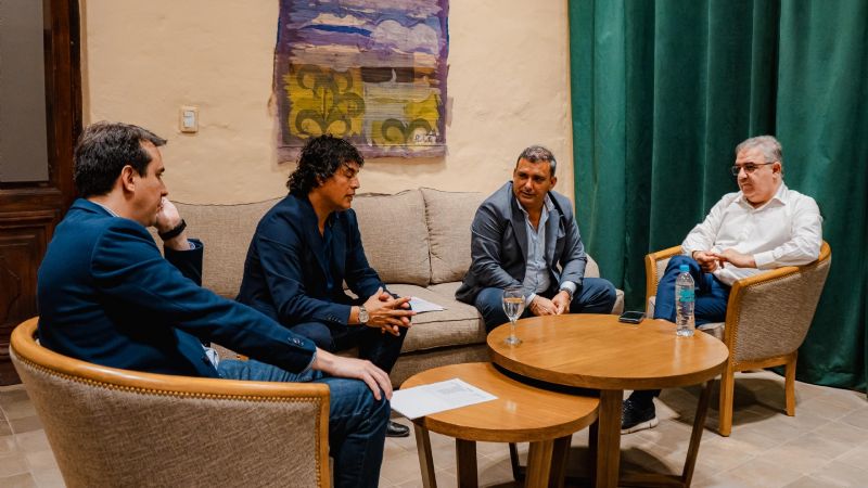 Gobierno contribuirá para la continuidad del transporte escolar en Santa Rosa